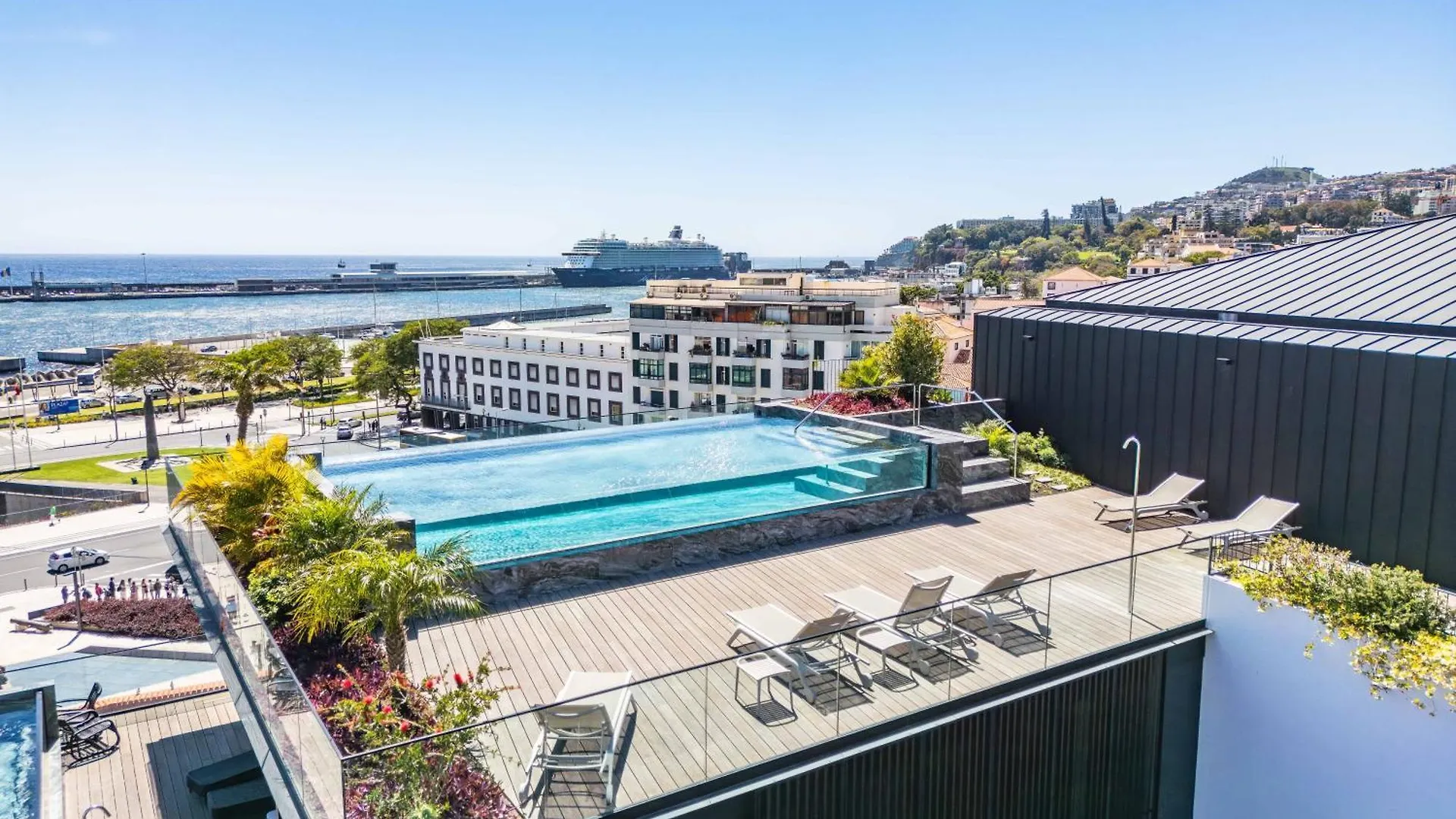 푼샬 Jacuzzi, Terrace & Infinity Pool At Savoy Insular 아파트